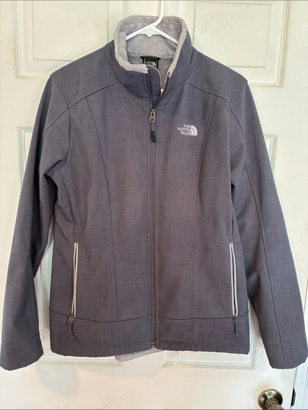 The North Face Women’s Large Heather Gray Full-Zip Softshell Jacket